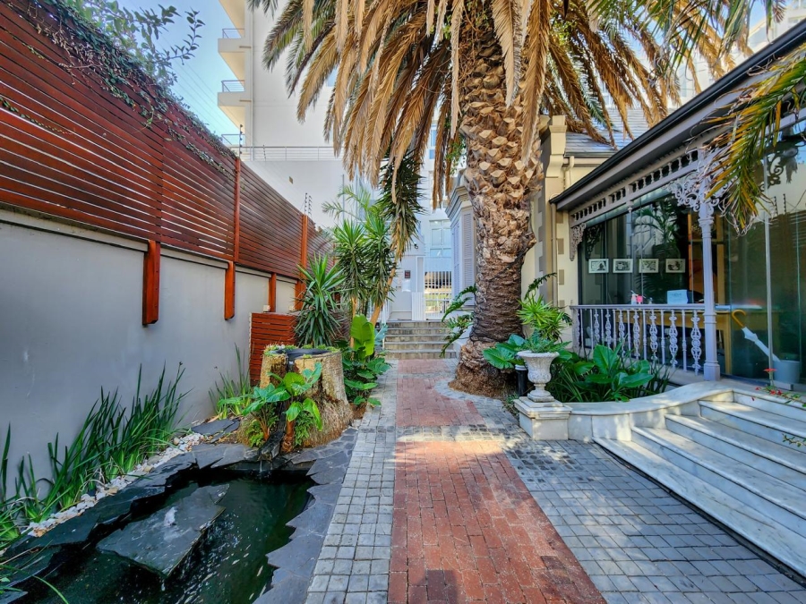 To Let 1 Bedroom Property for Rent in Sea Point Western Cape